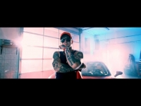 Bezczel feat. Szpaku - Schumacher (prod. Juicy)