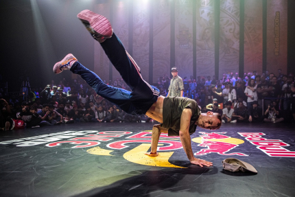 Dlaczego breaking a nie breakdance? Wytłumaczy wam to nowy film Red Bulla